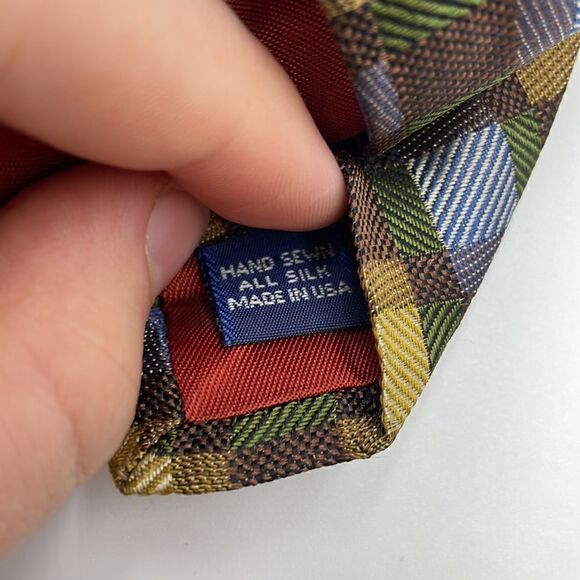 Vintage Jos. A. Bank necktie - Picture 3 of 5
